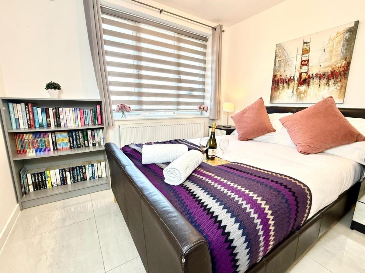 Walnut Luxurious 2-Bedroom With Ensuite - Parking, Netflix, Wifi - Close To Oxford, Bicester & Blenheim Palace Kidlington Eksteriør billede
