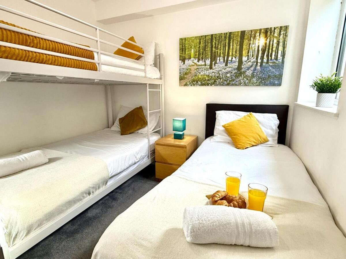 Walnut Luxurious 2-Bedroom With Ensuite - Parking, Netflix, Wifi - Close To Oxford, Bicester & Blenheim Palace Kidlington Eksteriør billede